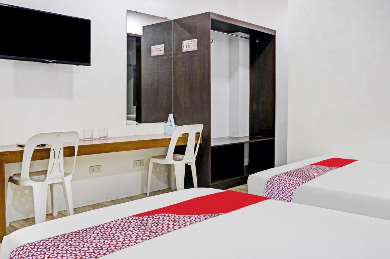 Oyo 869 Jnv Dream Hotel Subic Eksteriør billede