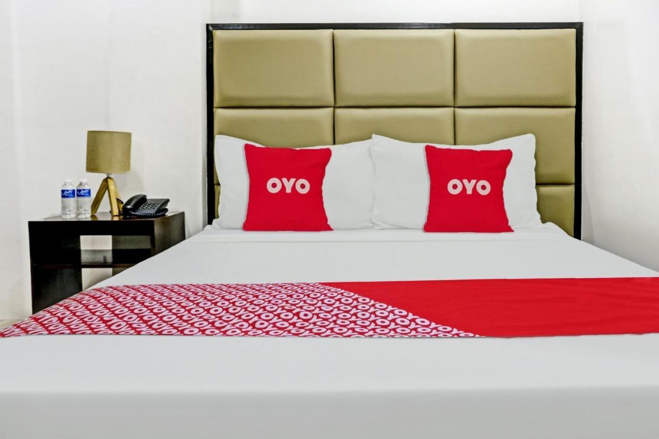 Oyo 869 Jnv Dream Hotel Subic Eksteriør billede