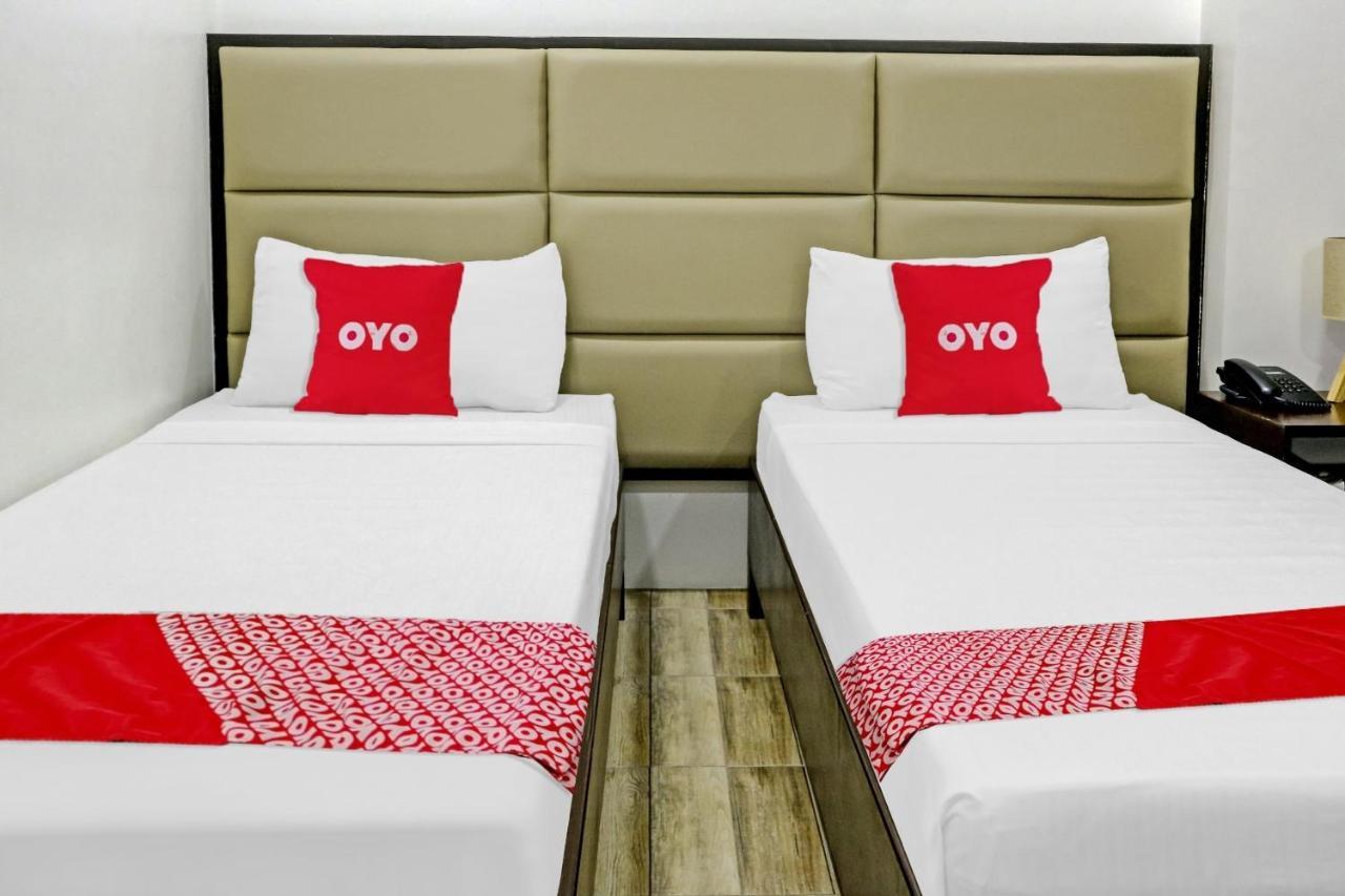 Oyo 869 Jnv Dream Hotel Subic Eksteriør billede